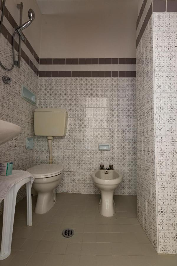 Hotel Baden Baden Rimini Bagian luar foto