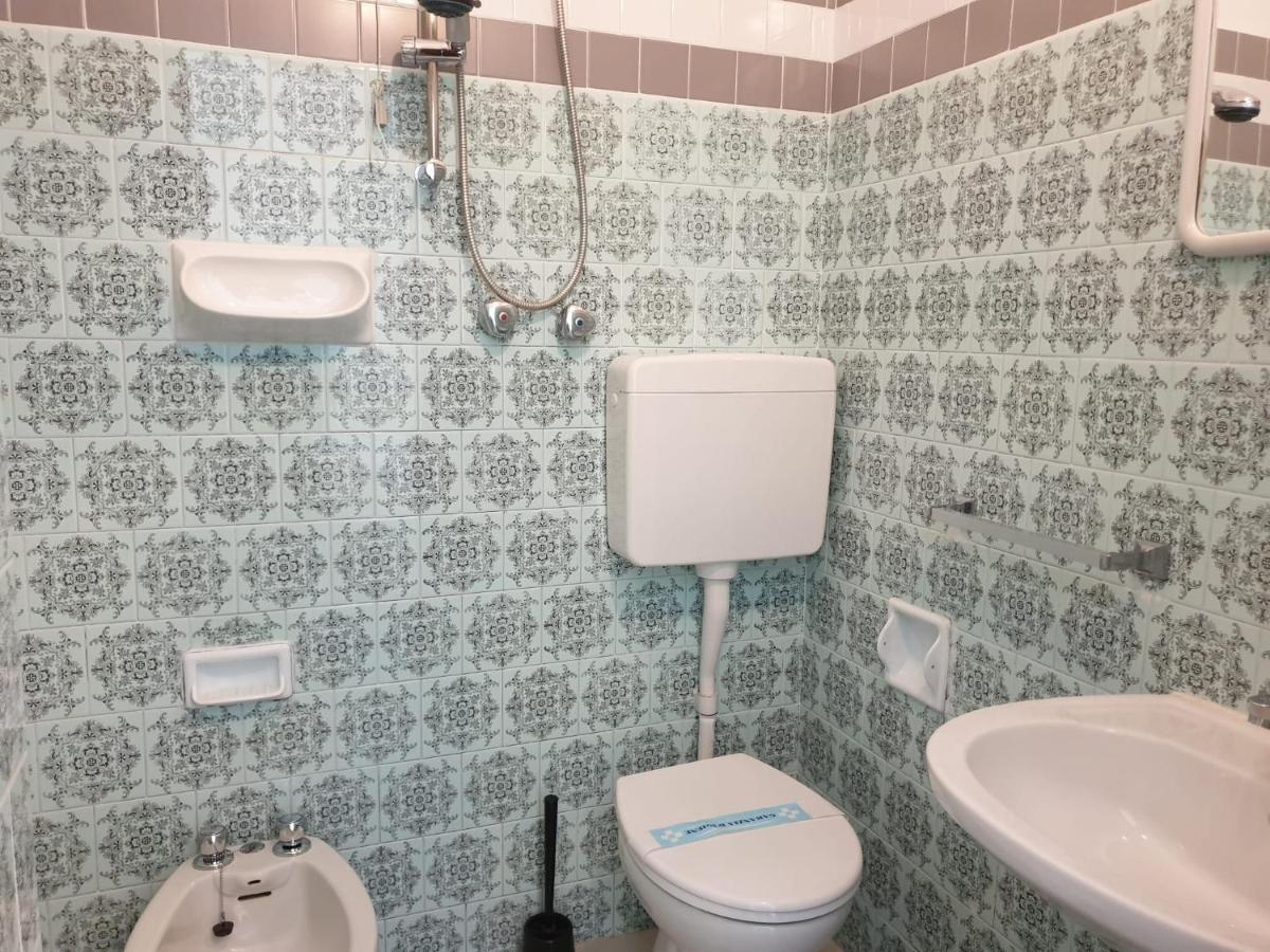 Hotel Baden Baden Rimini Bagian luar foto